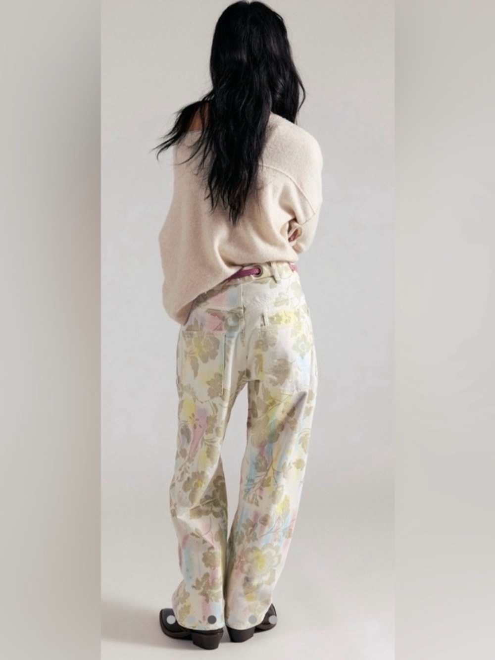 We The Free Moxie Printed Flocked Barrel Jeans in Floral Ivory Size 24 - Picture 9 of 9